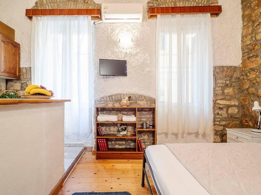 Apartment George Stone